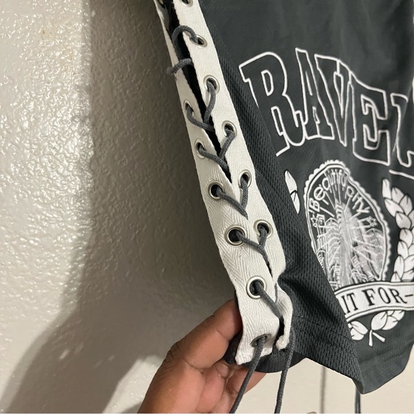 SHEIN Gray Graphic Lace-Up Side Crop Tank Top Size X-Small - Picture 7 of 8